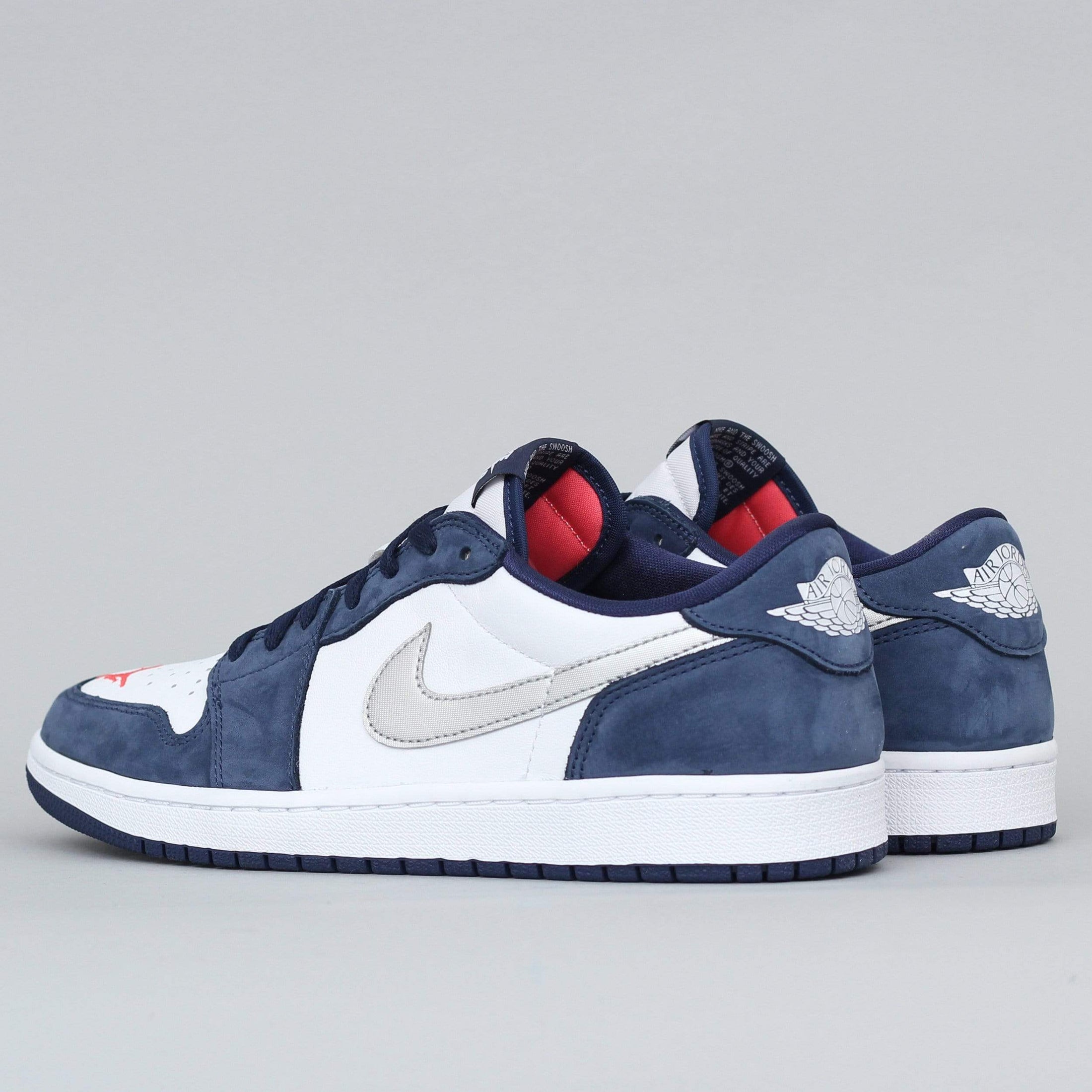 Nike SB Air Jordan Low QS Shoes Midnight Navy Metallic Silver