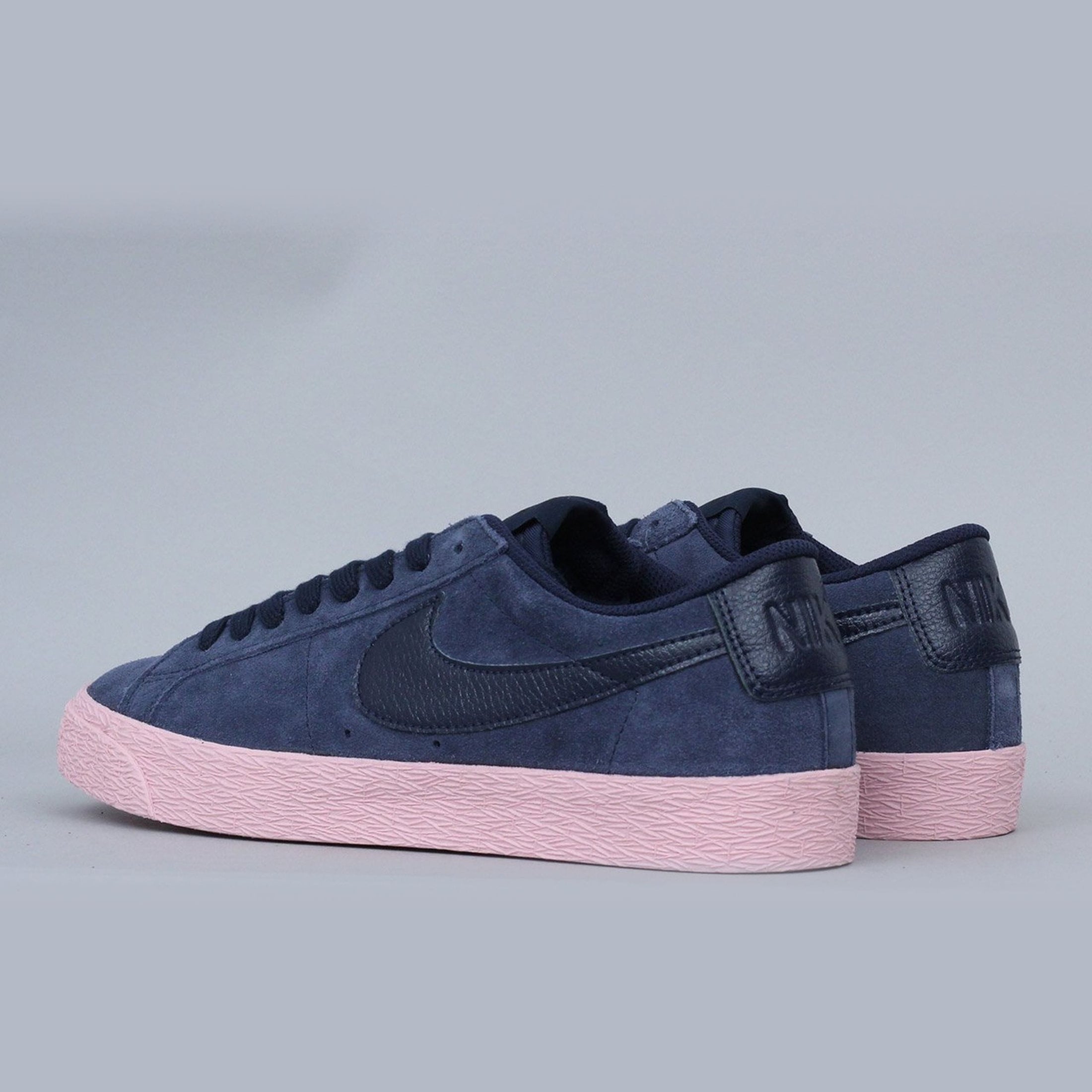 Nike SB Blazer Low Shoes Obsidian / Obsidian - Bubblegum