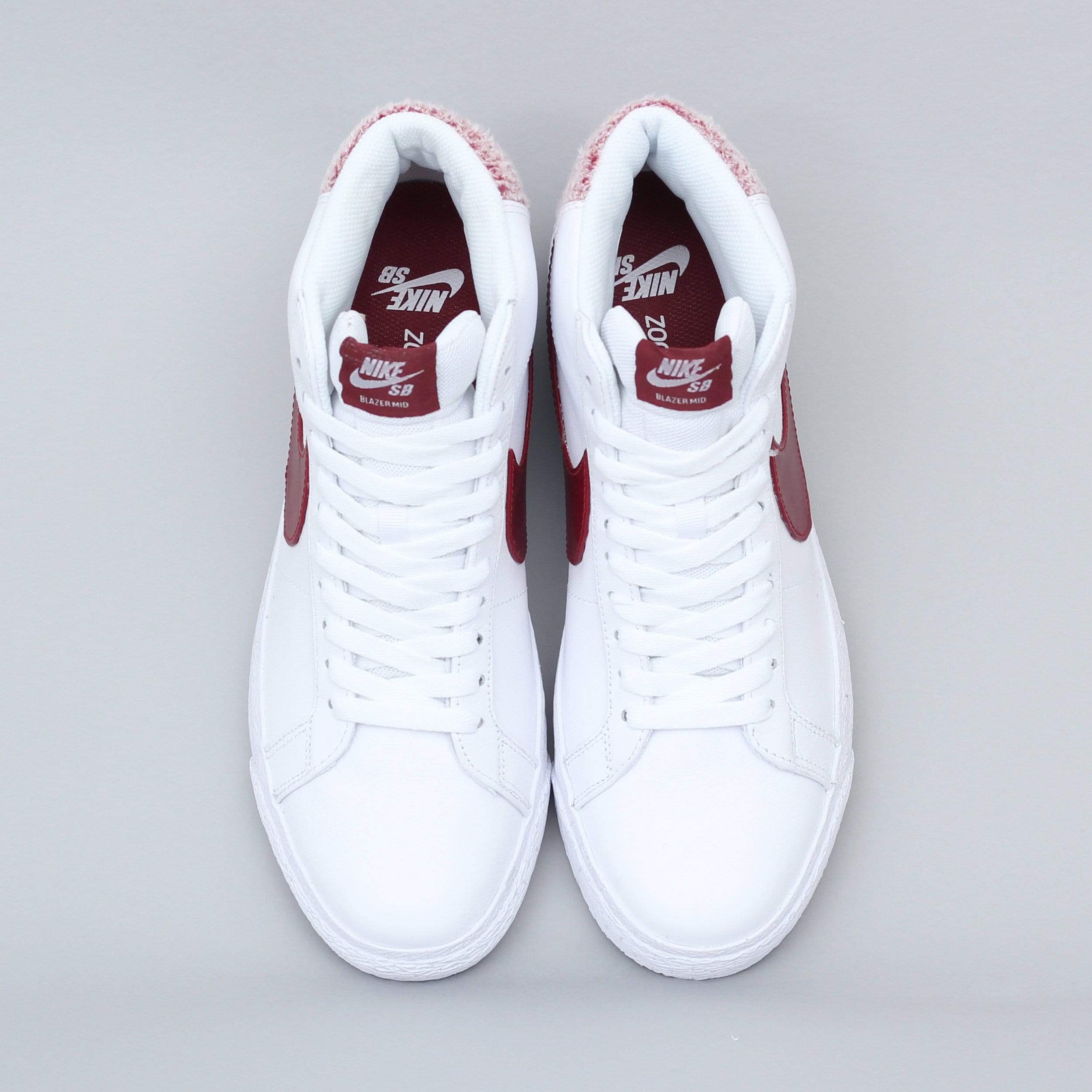 Nike SB Blazer Mid Premium Shoes White / Team Red