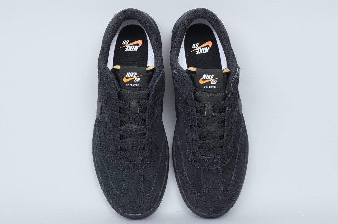 Nike SB FC Classic Shoes Black / Black - Black - Vivid Orange