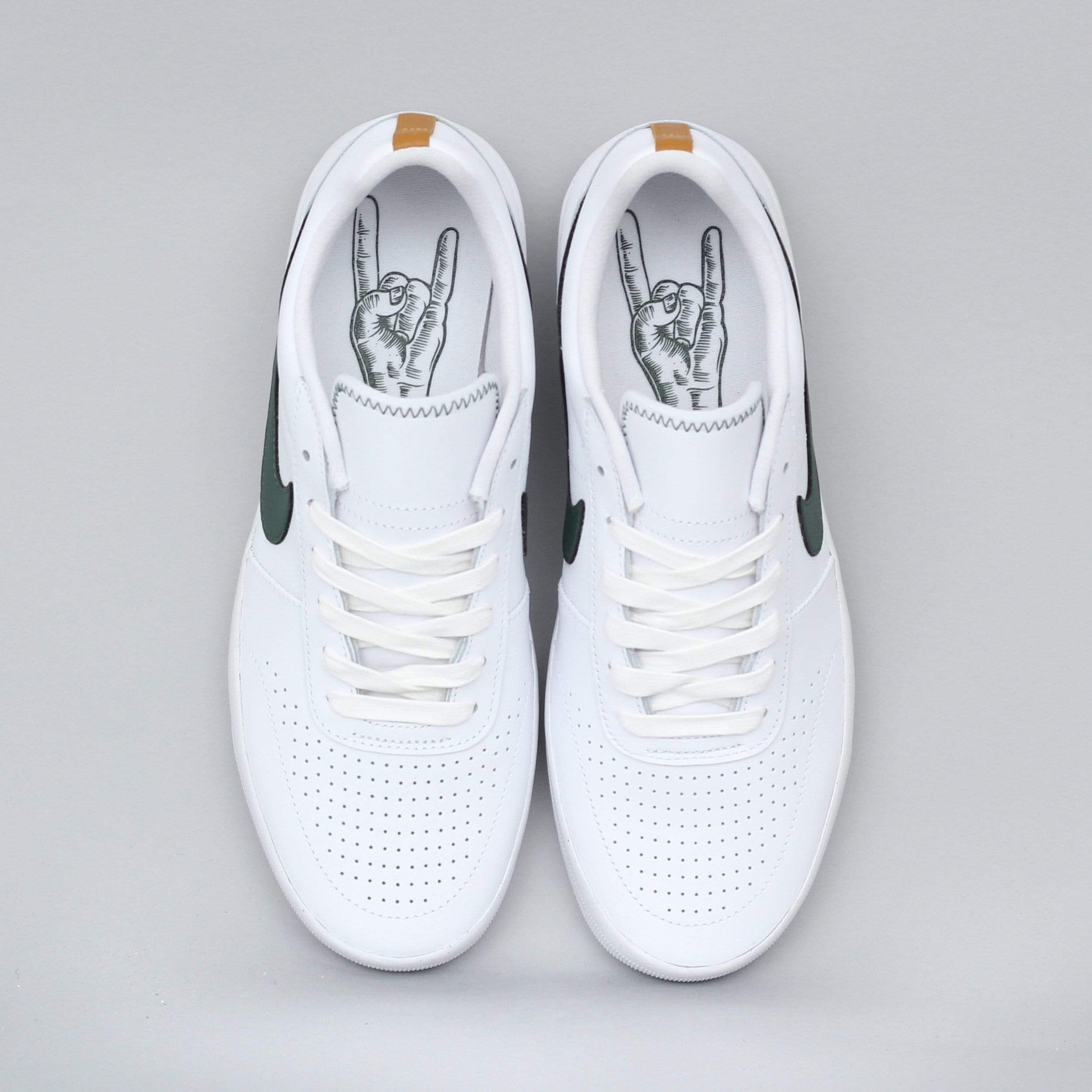 Nike SB Mariano Team Classic Premium Shoes White / Galactic Jade - Desert Ochre - White