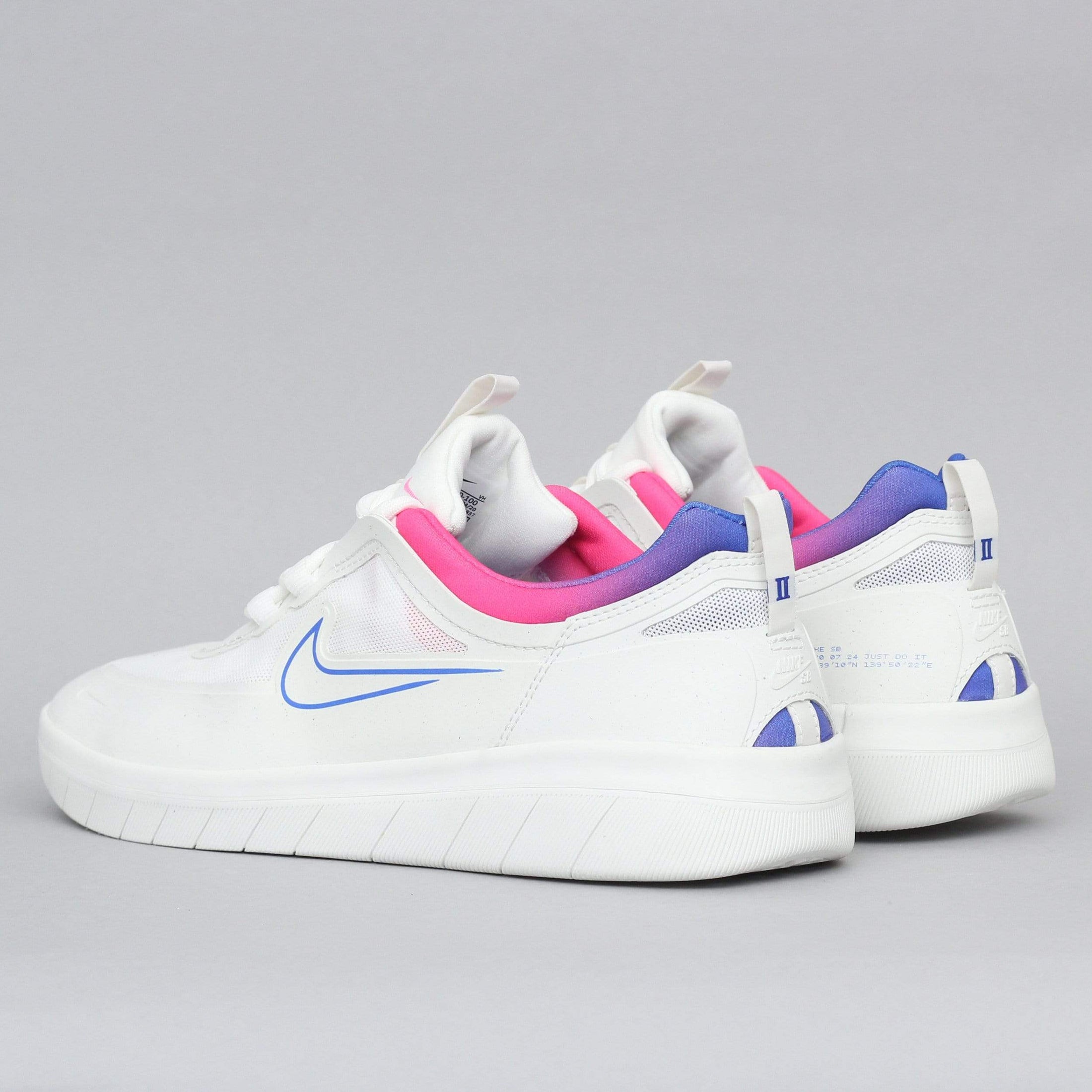 Nike SB Nyjah Free T Shoes Summit White Racer Blue Pink