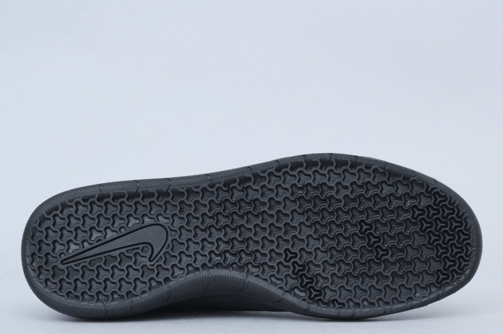Nike SB Nyjah Free Shoes Black / Black - Black