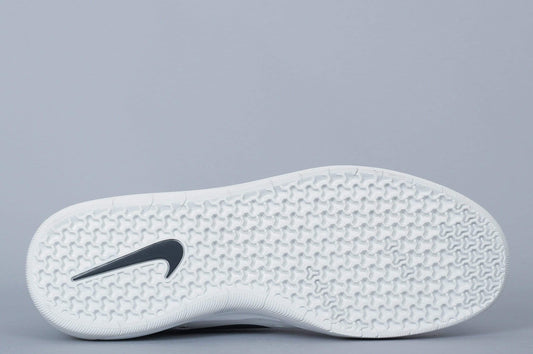 Nike SB Nyjah Free Shoes Summit White / Anthracite