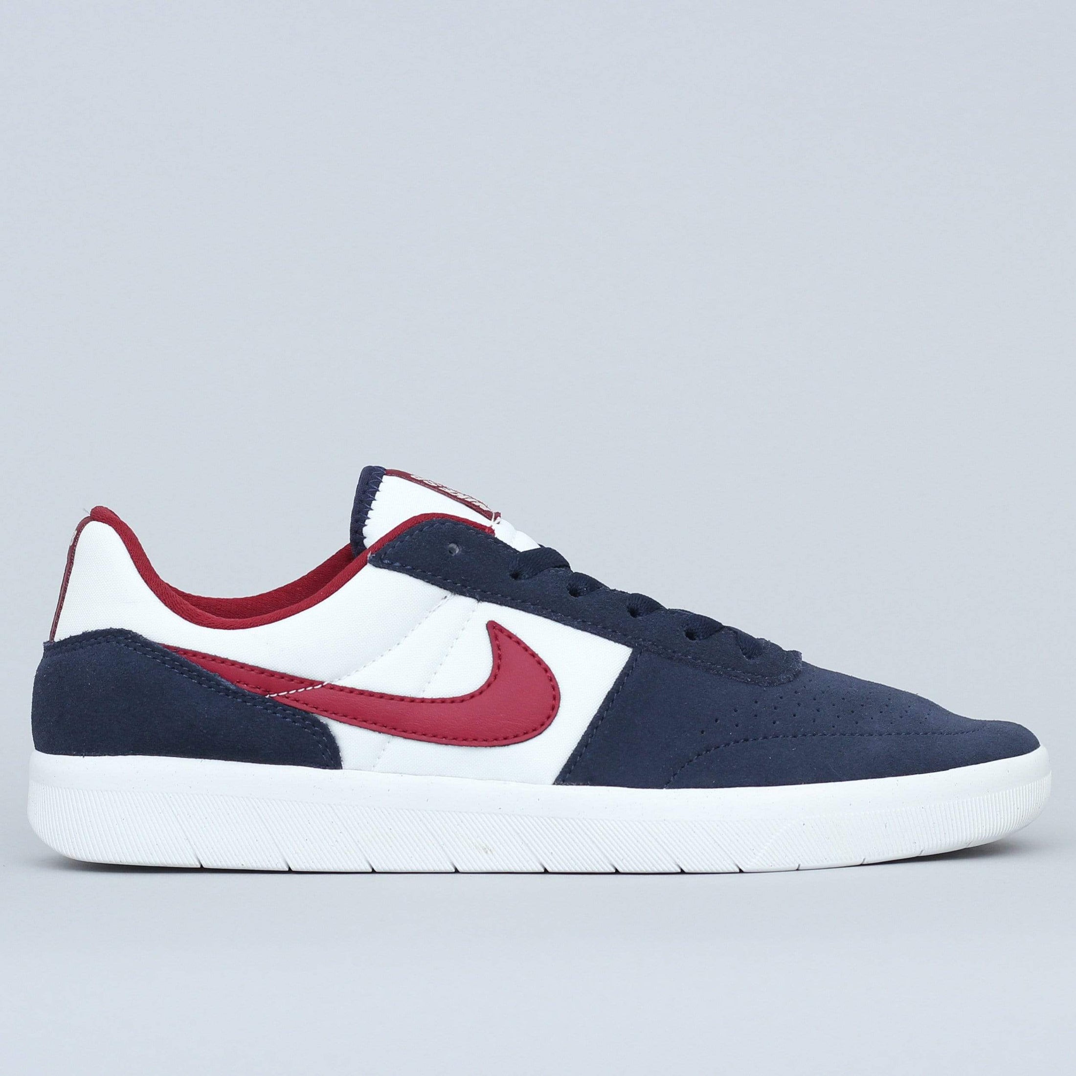 Nike SB Team Classic Shoes Obsidian Team Red Summit White