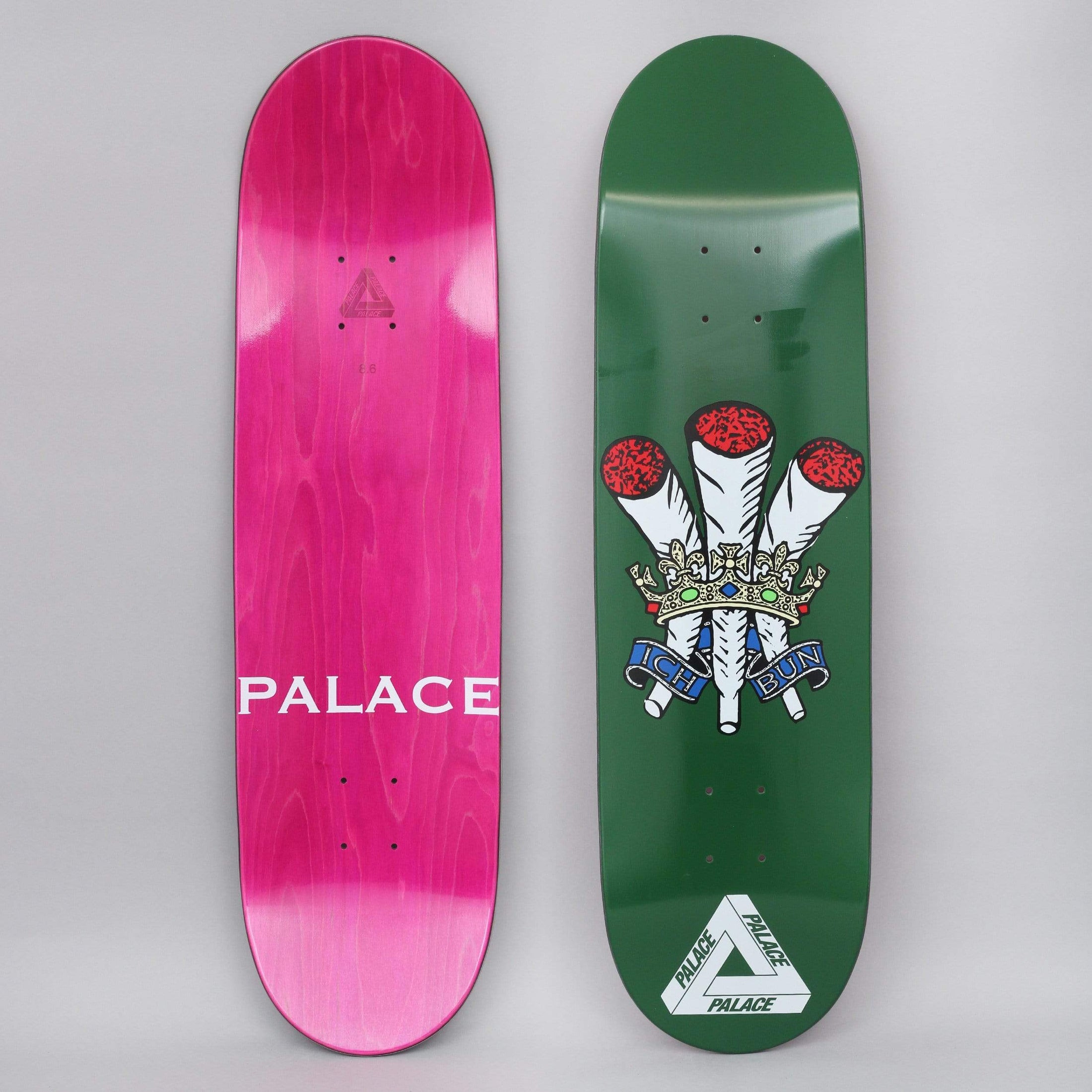 Palace 8.6 Ich Bun Skateboard Deck Green