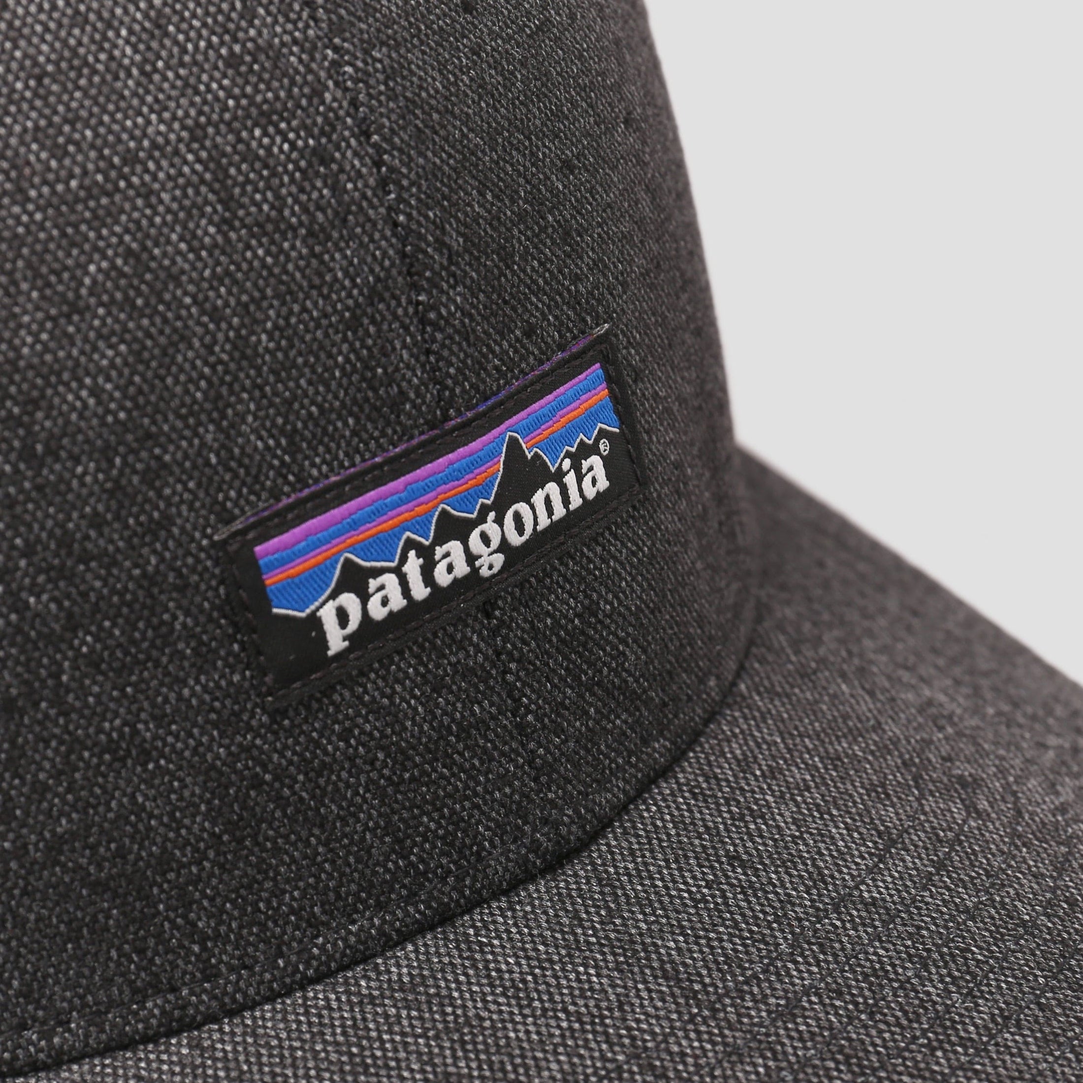 Patagonia Tin Shed Cap P-6 Logo Ink Black
