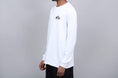 Load image into Gallery viewer, Patagonia Fitz Roy Scope Responsibili Longsleeve T-Shirt White
