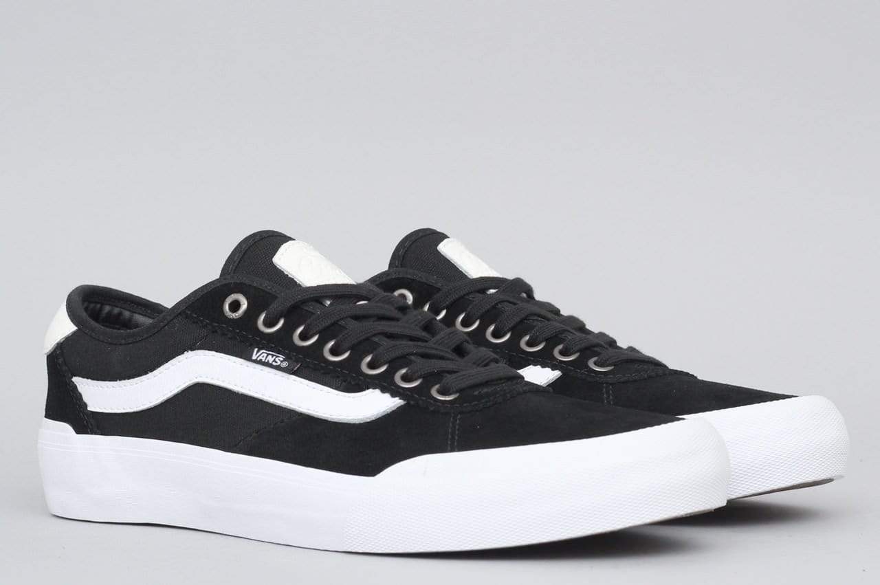 Vans Chima Pro 2 Shoes Suede / Canvas Black / White