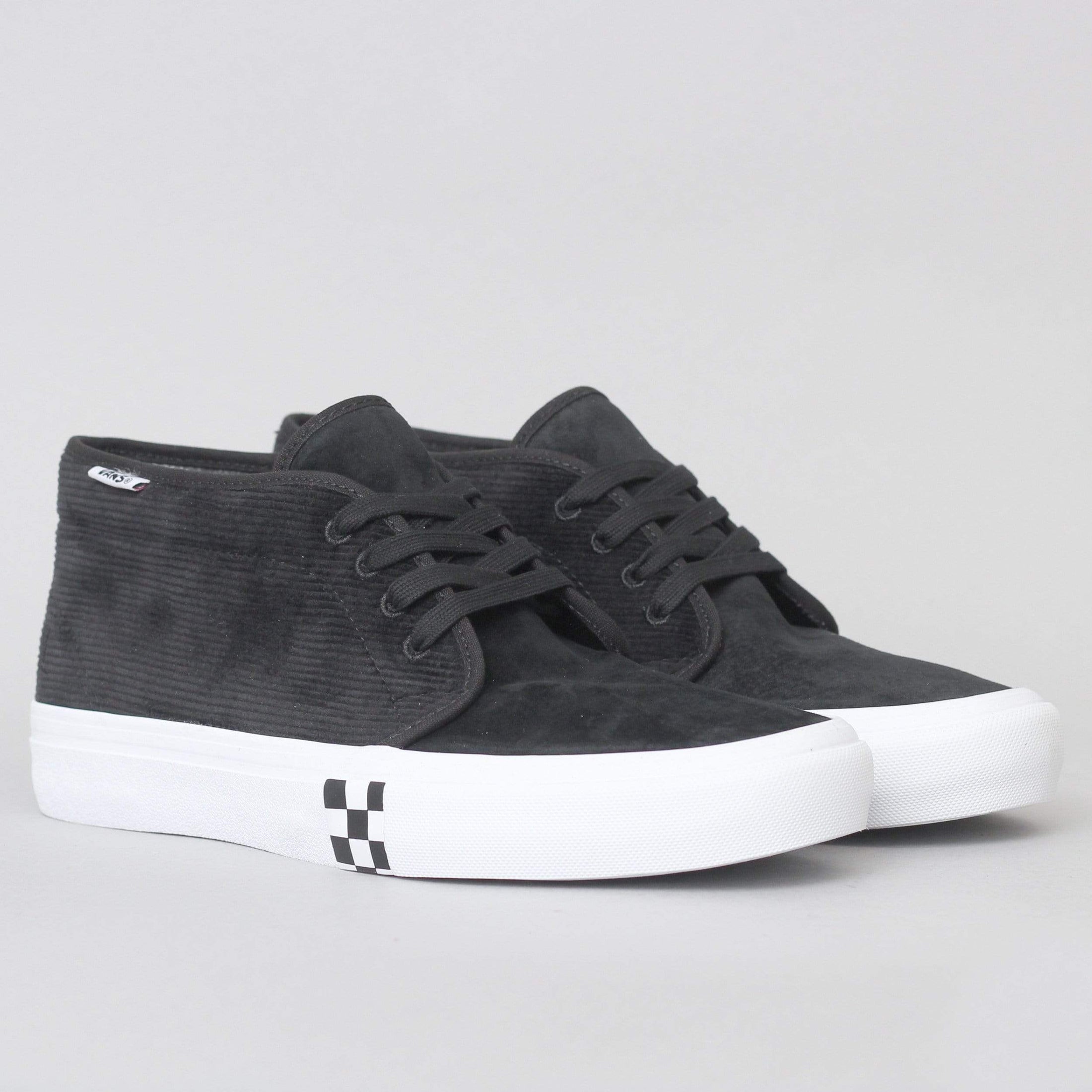 Vans Chukka Pro Shoes (Danny Wainwright) Black / True White