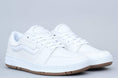 Load image into Gallery viewer, Vans Fairlane Pro Shoes White / White / Gum
