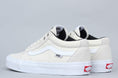 Load image into Gallery viewer, Vans TNT SG Shoes White / White
